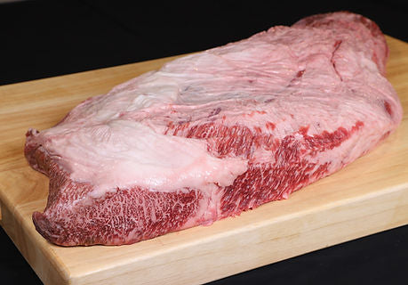 Brisket Wagyu Japanese A5 Gunma, ωμό φρέσκο premium ιαπωνικό κρέας με εξαιρετικά υψηλή μαρμάρωση BMS 10–12, βουτυράτη υφή και γεύση umami, ιδανικό για slow cooking και sous vide, από το Siakos.gr