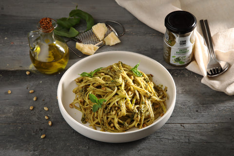 Σάλτσα πέστο βασιλικού με γραβιέρα Κρήτης Cook at home (190g)