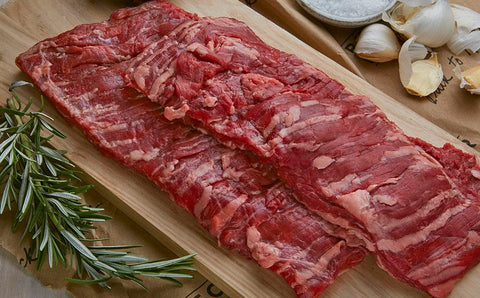 Outside Skirt Steak Ωρίμανσης 20 ημερών Μοσχαρίσιο Ισπανίας, ωμό premium dry aged κρέας διάφραγμα, τρυφερό και πλούσιο σε γεύση, ιδανικό για grill ή BBQ, από το Siakos.gr