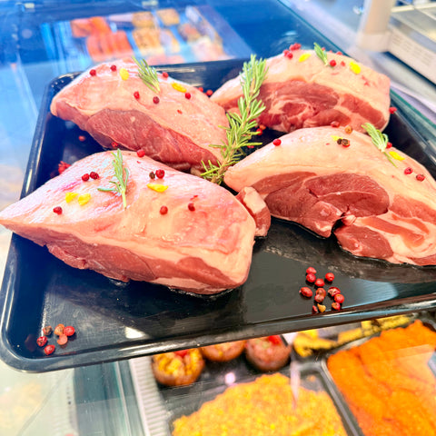 Picanha Ramp Cap Lamb Grass Fed Silver Fern Farms New Zealand, ωμό αρνίσιο κρέας φυσικής εκτροφής με λιπαρή επιφάνεια, premium κοπή ιδανική για grill ή rotisserie, από το Siakos.gr