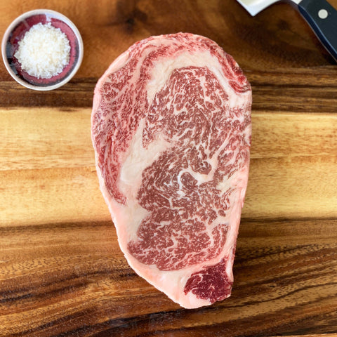 Rib Eye Wagyu BMS 6–7 Australia 2GR Heritage, ωμό premium αυστραλιανό Wagyu με πλούσια μαρμάρωση και βουτυρένια υφή, ιδανικό για grill ή BBQ, από το Siakos.gr