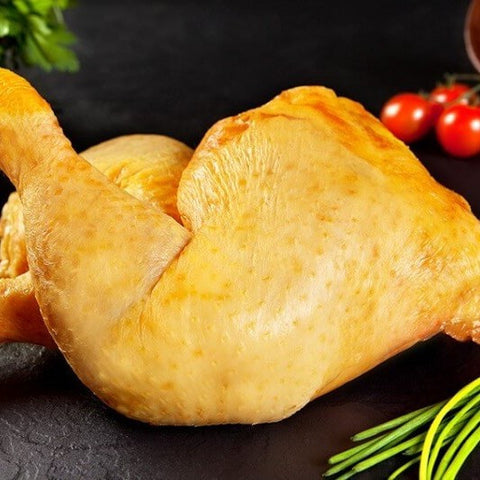 
Μπούτια από κόκορα Πίνδος ωμά, έτοιμα για μαγείρεμα σε κατσαρόλα ή φούρνο.
