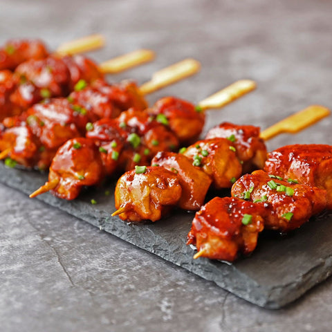 Σουβλάκι yakitori κοτόπουλο mini έτοιμο για ψήσιμο.